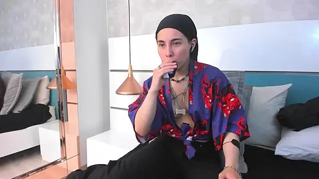 Snapshot of Ashkoreh chatting on 02.21.26 Ashkoreh online show from 02.21.26