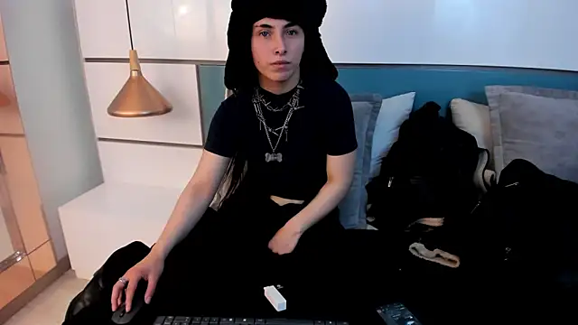 Ashkoreh online show from 05.06.26