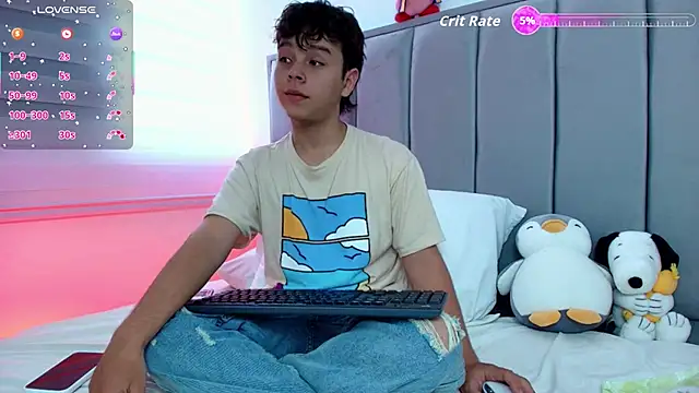 Snapshot of nico_leroy chatting on 12.01.25 nico leroy online show from 12.01.25