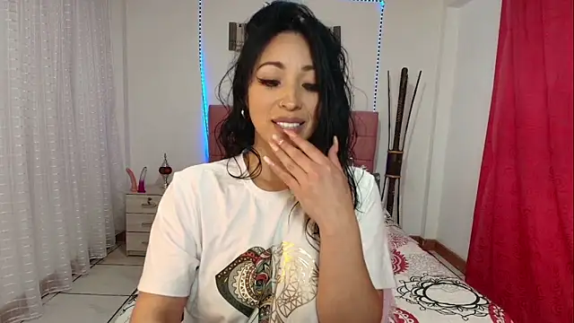 hannagomez 24 online show from 09.13.25