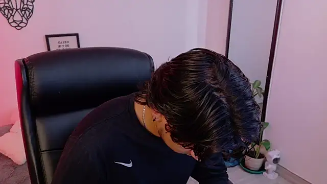 Elian savoy online show from 03.20.26