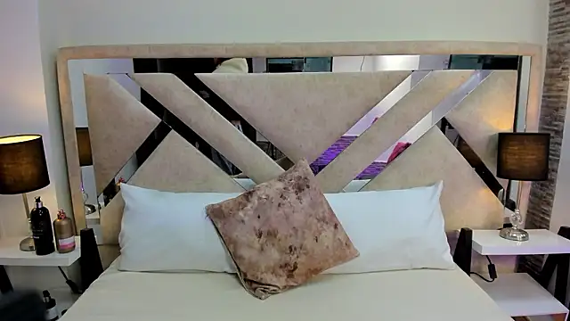 Snapshot of ximena_vasquez8 chatting on 02.02.26 ximena vasquez8 online show from 02.02.26