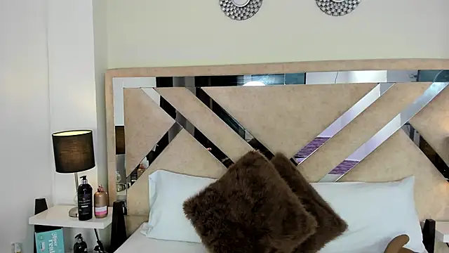 Snapshot of ximena_vasquez8 chatting on 02.06.26 ximena vasquez8 online show from 02.06.26