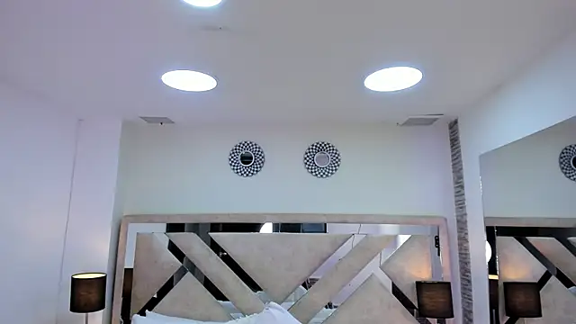 Snapshot of ximena_vasquez8 chatting on 02.14.26 ximena vasquez8 online show from 02.14.26