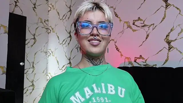 Rebeka-baker online show from 04.11.26