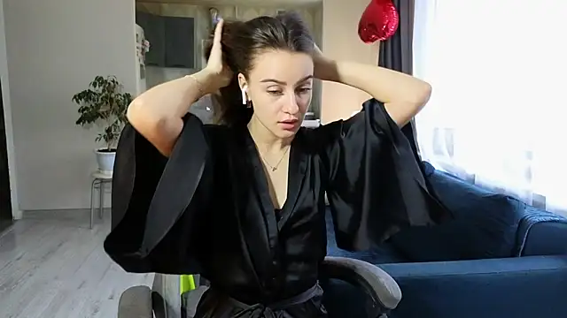 BelleWild online show from 10.06.25