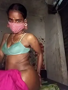 Snapshot of Babhi_Love chatting on 11.28.25 Babhi Love online show from 11.28.25