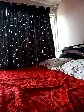 Snapshot of SharonDustLove chatting on 09.24.25 SharonDustLove online show from 09.24.25