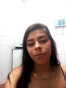 Snapshot of SharonDustLove chatting on 10.10.25 SharonDustLove online show from 10.10.25