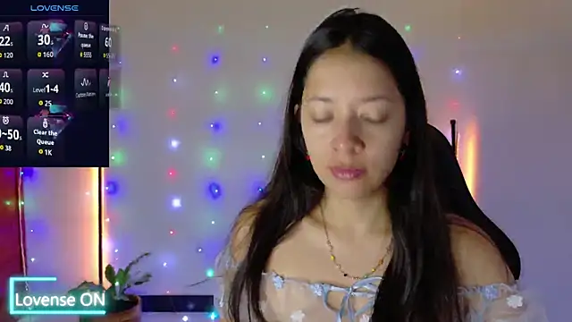 Sarasavage online show from 01.11.26