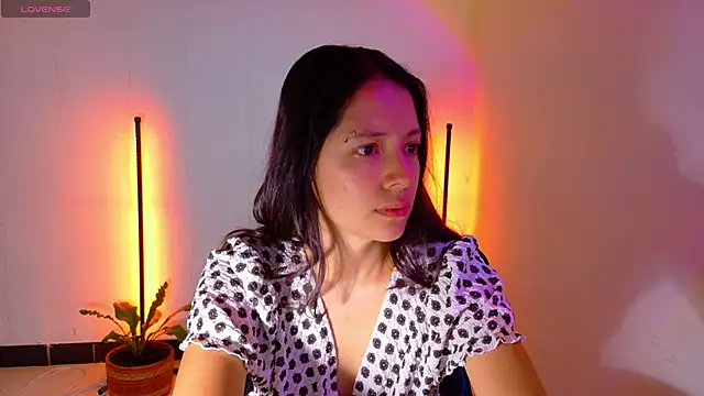 Sarasavage online show from 05.15.26