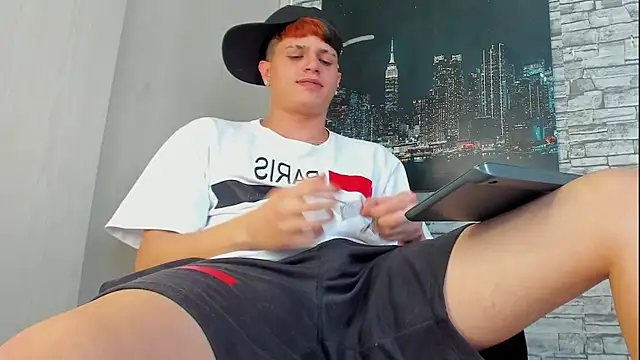 Snapshot of Themasterhades_777 chatting on 10.12.25 Themasterhades 777 online show from 10.12.25