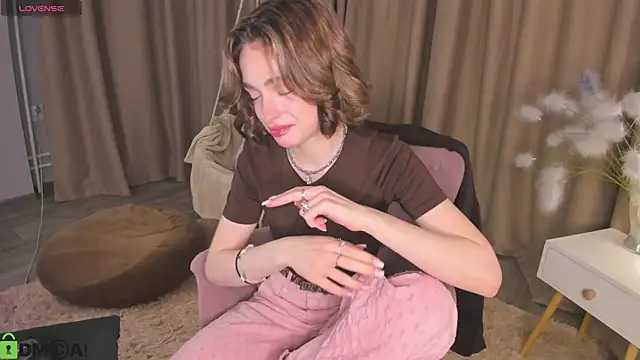 Naomi   Rias online show from 11.07.25