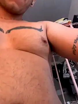 Snapshot of jhosepMoreno chatting on 10.07.25 jhosepMoreno online show from 10.07.25