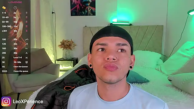 Snapshot of jhosepMoreno chatting on 10.16.25 jhosepMoreno online show from 10.16.25