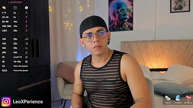 Snapshot of jhosepMoreno chatting on 10.23.25 jhosepMoreno online show from 10.23.25