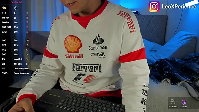 Snapshot of jhosepMoreno chatting on 10.27.25 jhosepMoreno online show from 10.27.25