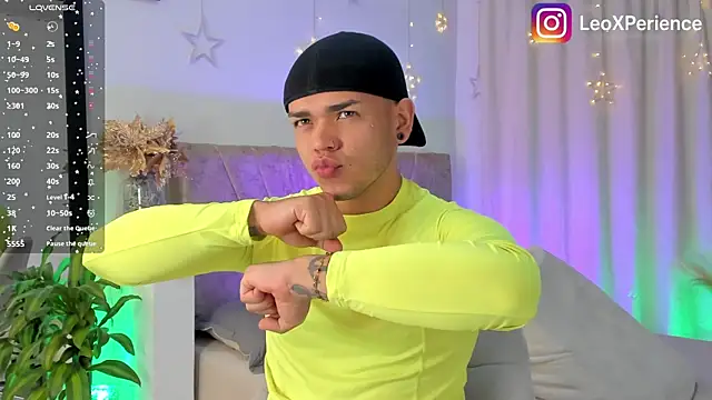 Snapshot of jhosepMoreno chatting on 11.08.25 jhosepMoreno online show from 11.08.25