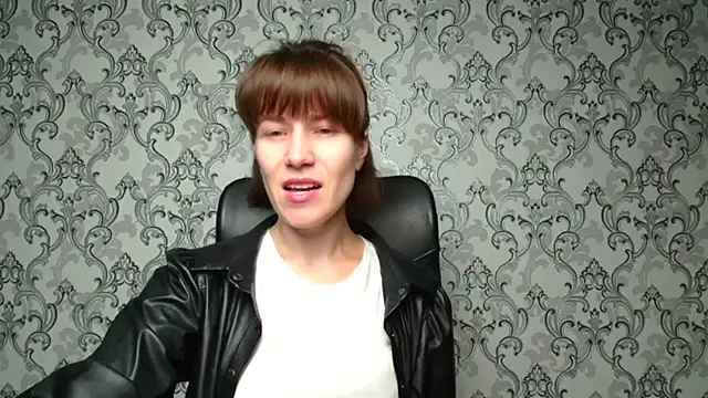 Snapshot of Kelly_Kisss chatting on 09.29.25 Kelly Kisss online show from 09.29.25