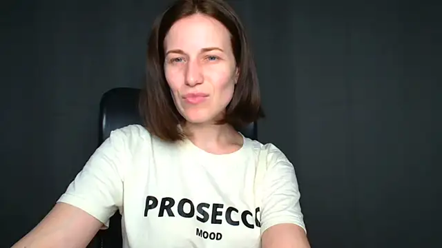 Kelly Kisss online show from 05.31.26