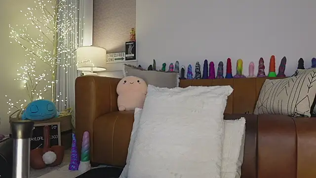 Taylorlove303 online show from 04.07.26