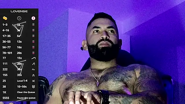 Snapshot of Max-prada chatting on 02.11.26 Max-prada online show from 02.11.26