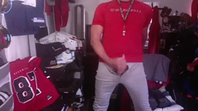 Snapshot of DILFJockDad87 chatting on 02.15.26 DILFJockDad87 online show from 02.15.26