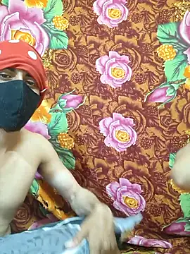 Seducing couple online show from 02.21.26