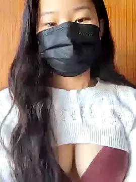 Snapshot of sia_143 chatting on 11.22.25 sia 143 online show from 11.22.25