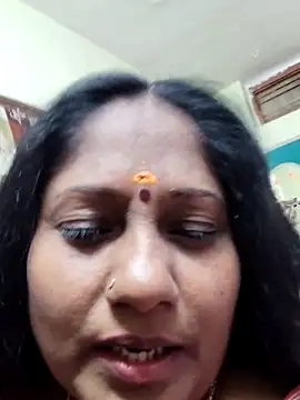 Snapshot of papukurty chatting on 04.27.26 papukurty online show from 04.27.26