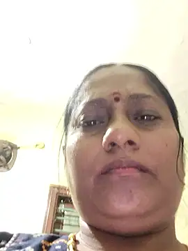 Snapshot of papukurty chatting on 05.18.26 papukurty online show from 05.18.26