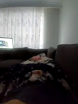 Snapshot of gelgelgel_17 chatting on 11.23.25 gelgelgel 17 online show from 11.23.25