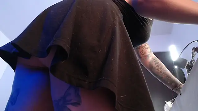 Abbyjoness21 online show from 10.10.25