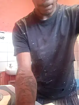 Snapshot of Zinedean24 chatting on 04.13.26 Zinedean24 online show from 04.13.26