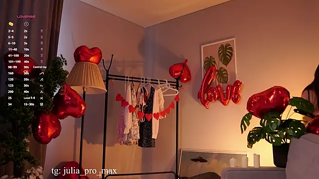 Julia PR0 online show from 02.15.26