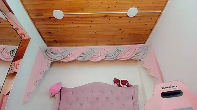  Abby white  online show from 12.13.25