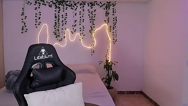 sara doll77 online show from 09.18.25