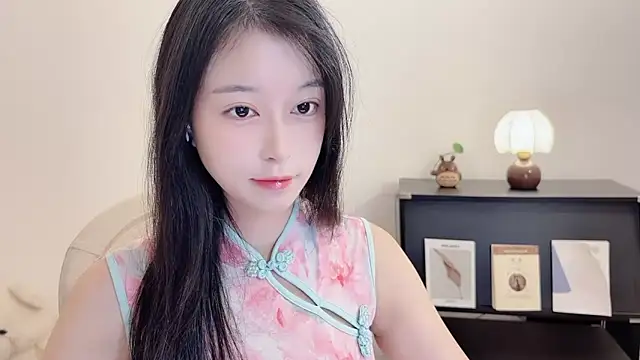 Onechestnut online show from 10.16.25