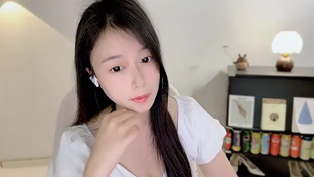 Onechestnut online show from 04.02.26