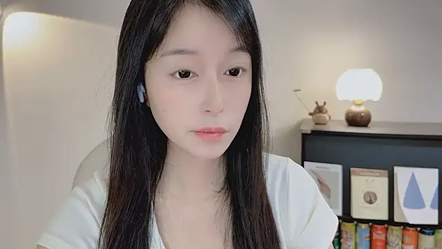 Onechestnut online show from 04.15.26