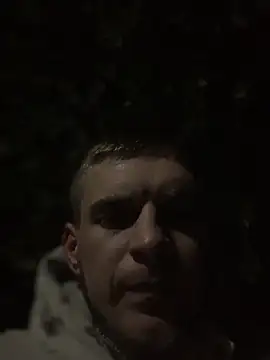 Snapshot of macho1347 chatting on 10.12.25 macho1347 online show from 10.12.25