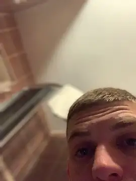 Snapshot of macho1347 chatting on 10.21.25 macho1347 online show from 10.21.25