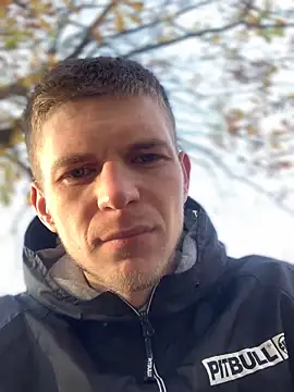 Snapshot of macho1347 chatting on 11.08.25 macho1347 online show from 11.08.25