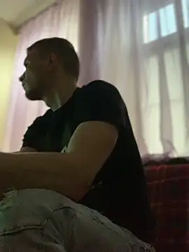 Snapshot of macho1347 chatting on 11.15.25 macho1347 online show from 11.15.25