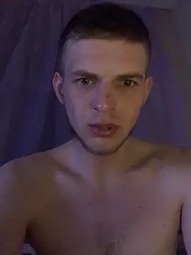 Snapshot of macho1347 chatting on 11.26.25 macho1347 online show from 11.26.25