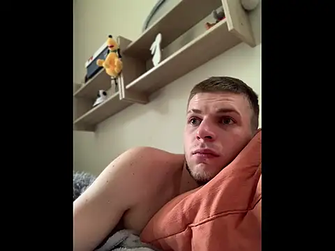 Snapshot of macho1347 chatting on 02.21.26 macho1347 online show from 02.21.26