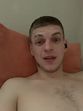 Snapshot of macho1347 chatting on 02.24.26 macho1347 online show from 02.24.26