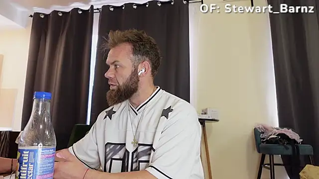 Stewart Barnz online show from 05.05.26