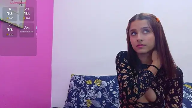 Snapshot of daddyysObsessed chatting on 10.18.25 daddyysObsessed online show from 10.18.25