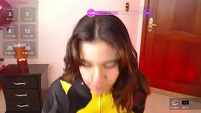 Snapshot of miascarlet_16 chatting on 10.16.25 miascarlet 16 online show from 10.16.25